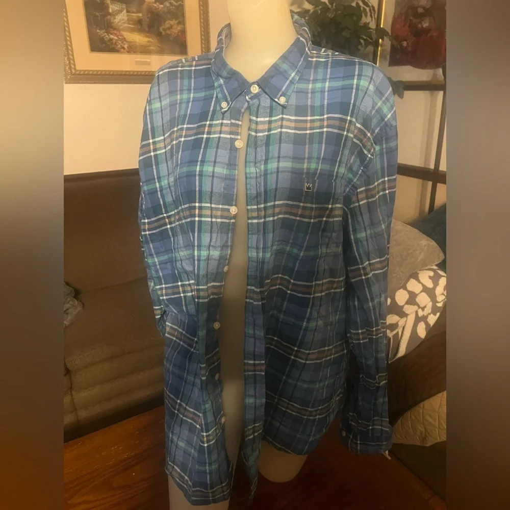 Long sleeve button down - Picture 1 of 3